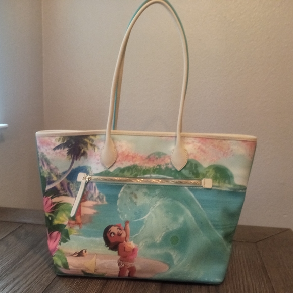 Moana Disney Dooney tote - Picture 6 of 14